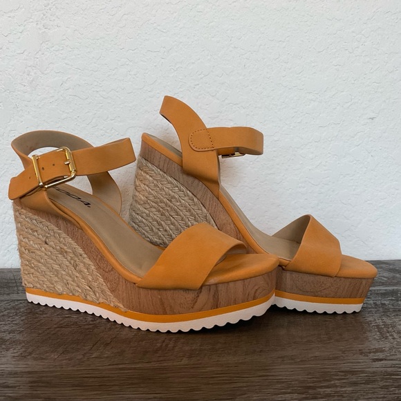 Soda Orange Shoes - Picture 4 of 7